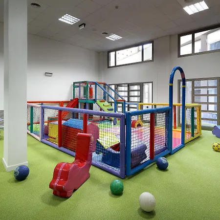 Eurostars Salinas 칼레타데푸스테