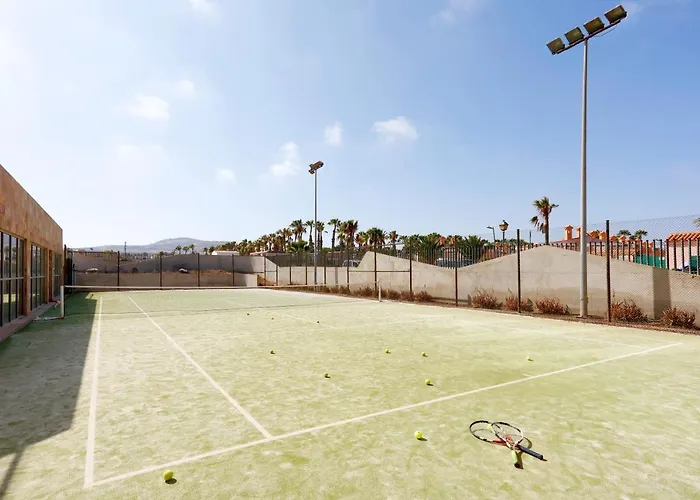 منتجع Eurostars Salinas 4*